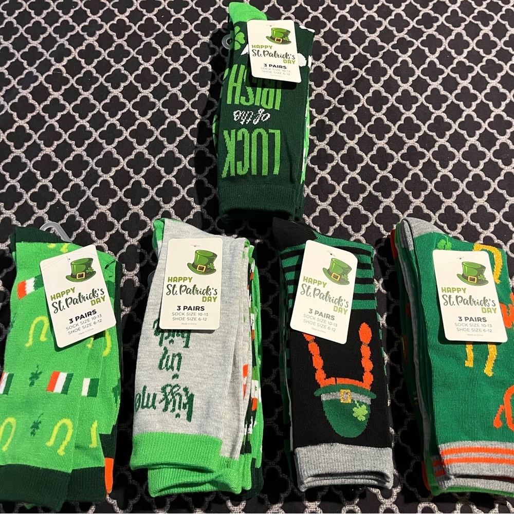 St. Patrick’s Mens Sock Bundle Of 15 Pairs Of Green Socks Sz 10-13 Bb13